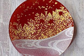 オーダー　ガラス製飾り皿　金彩ガラス皿　「紅葉に流水」　丸形