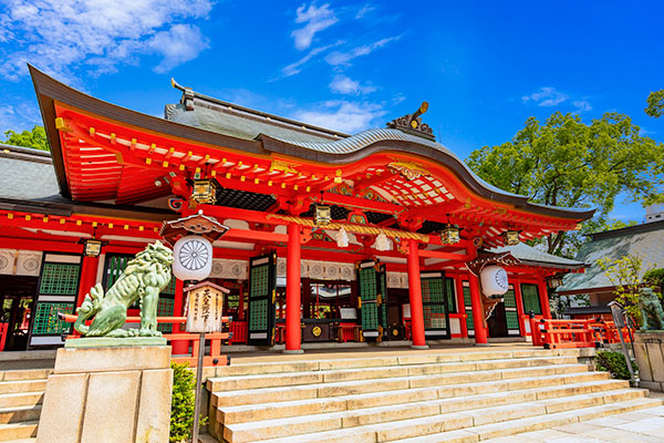 兵庫県神戸市の三ノ宮駅近くにある生田神社