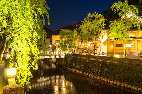 夜の城崎温泉